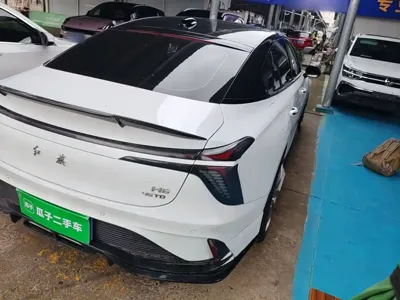 Hongqi Hongqi H6