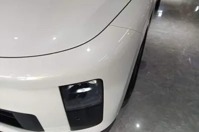 Li Auto Li Auto i6