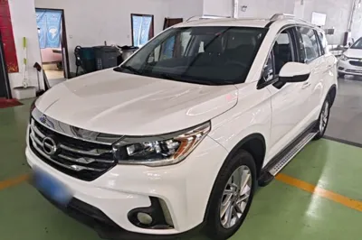 GAC Trumpchi GS4