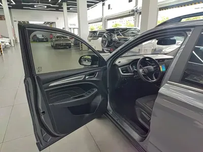 Roewe RX3