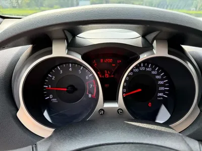 Infiniti ESQ