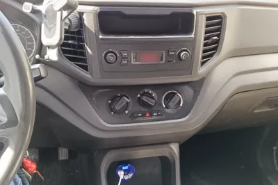Wuling Hongguang V