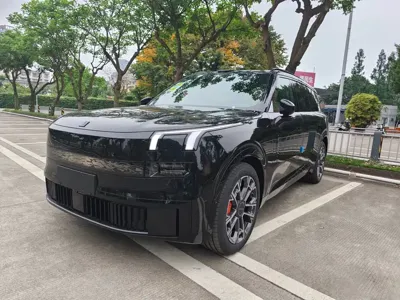Lynk & Co 领克900