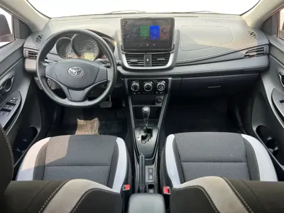 Toyota Yaris L