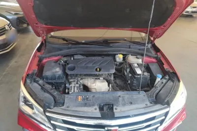 Roewe i5