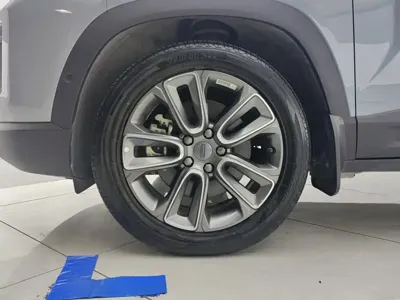 Geely ICON