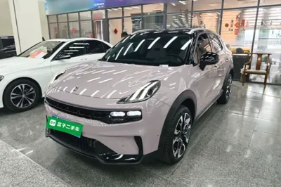 Lynk & Co 06