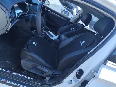 Volkswagen Sagitar