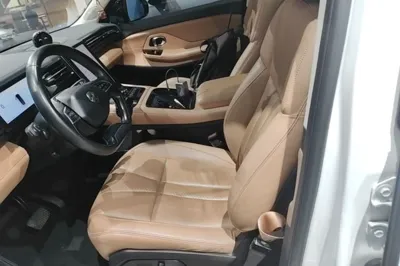 Nio ES8
