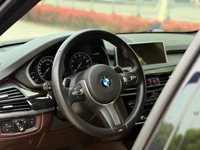BMW X5 (Import)