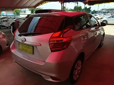 Toyota Yaris L