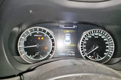 Infiniti Q50L