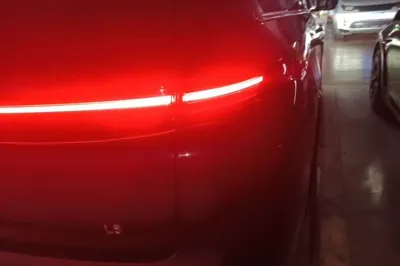 Li Auto L8