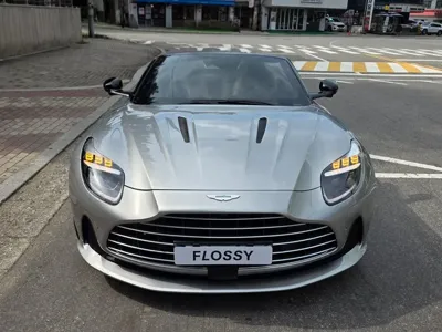 Astonmartin DB12