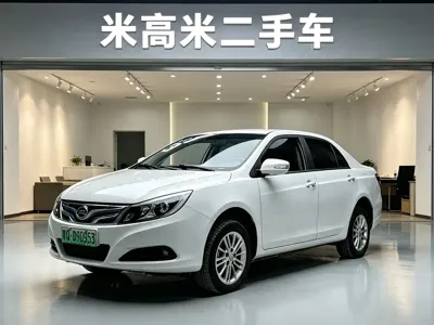 BYD e5