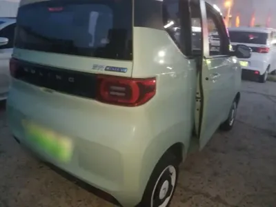 Wuling MINIEV
