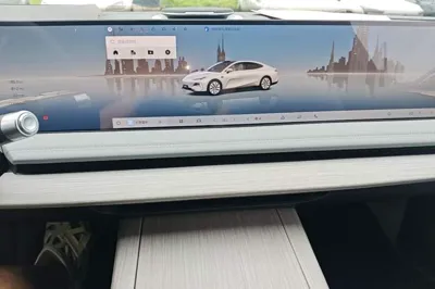 Geely Galaxy E8