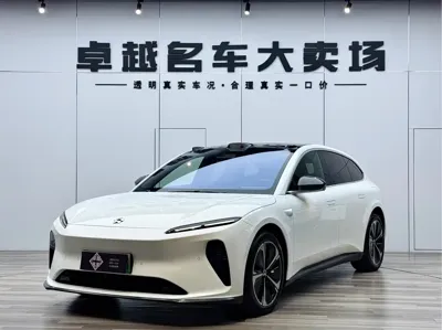 Nio ET5