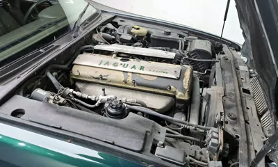 Jaguar XJ-6
