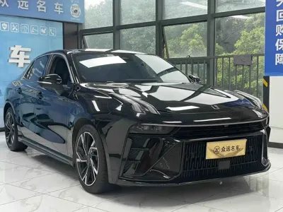 Lynk & Co 03