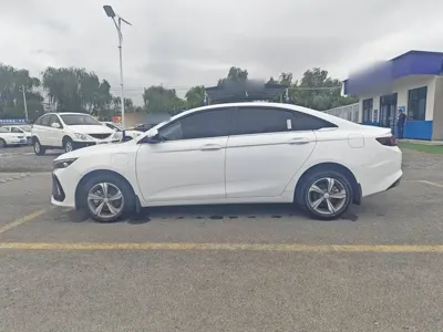 Geely L HiP