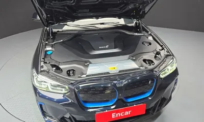 BMW iX3