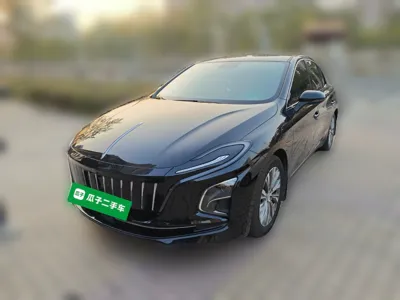 Hongqi E-QM5