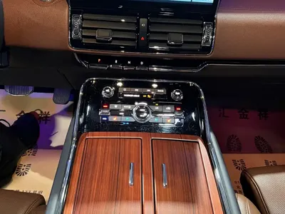 Lincoln Navigator