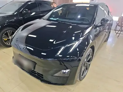 Lynk & Co Z20