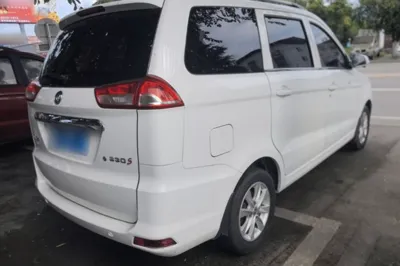 Dongfeng Fengon 330