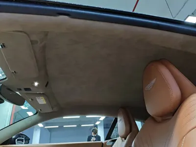 Aston Martin DB11
