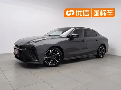 Lynk & Co 03