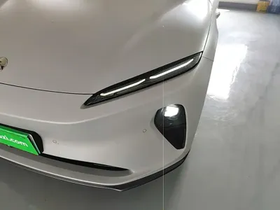 Nio ET5