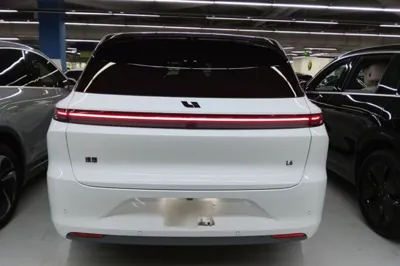 Li Auto L6