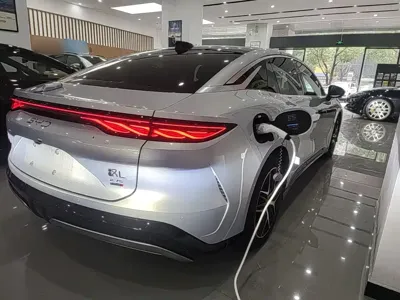 BYD 汉L