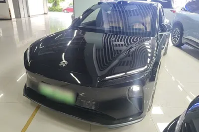 Nio ET5