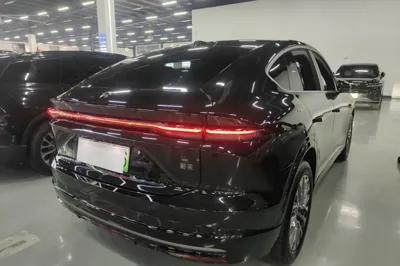 Nio EC6