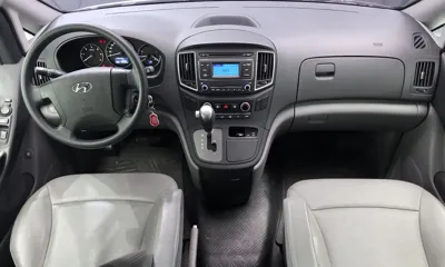 Hyundai Starex