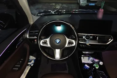 BMW iX3