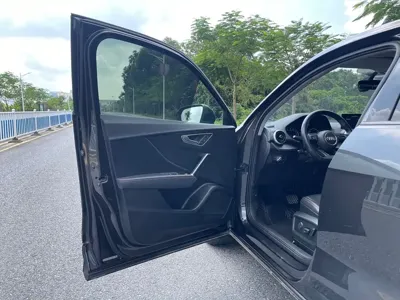 Audi Q2L