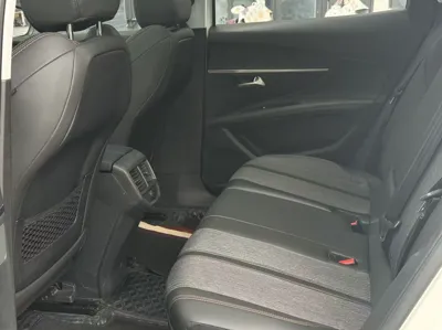 Peugeot 4008