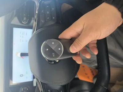 Nio ES8