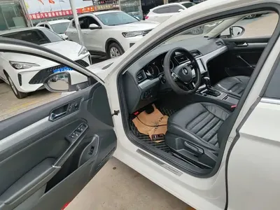 Volkswagen Lamando