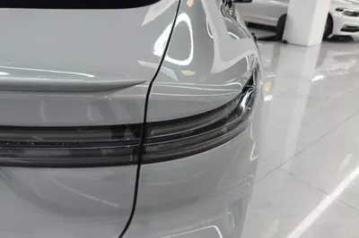 Nio ET7