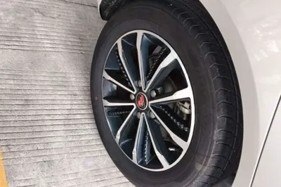 Roewe i5