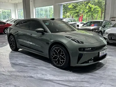 Zeekr 001