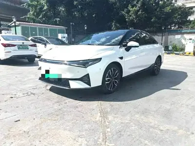 Xpeng P5