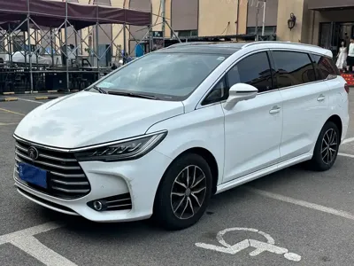 BYD MAX