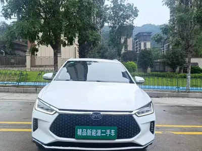 BYD e2
