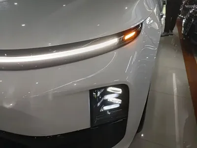Li Auto Li L6